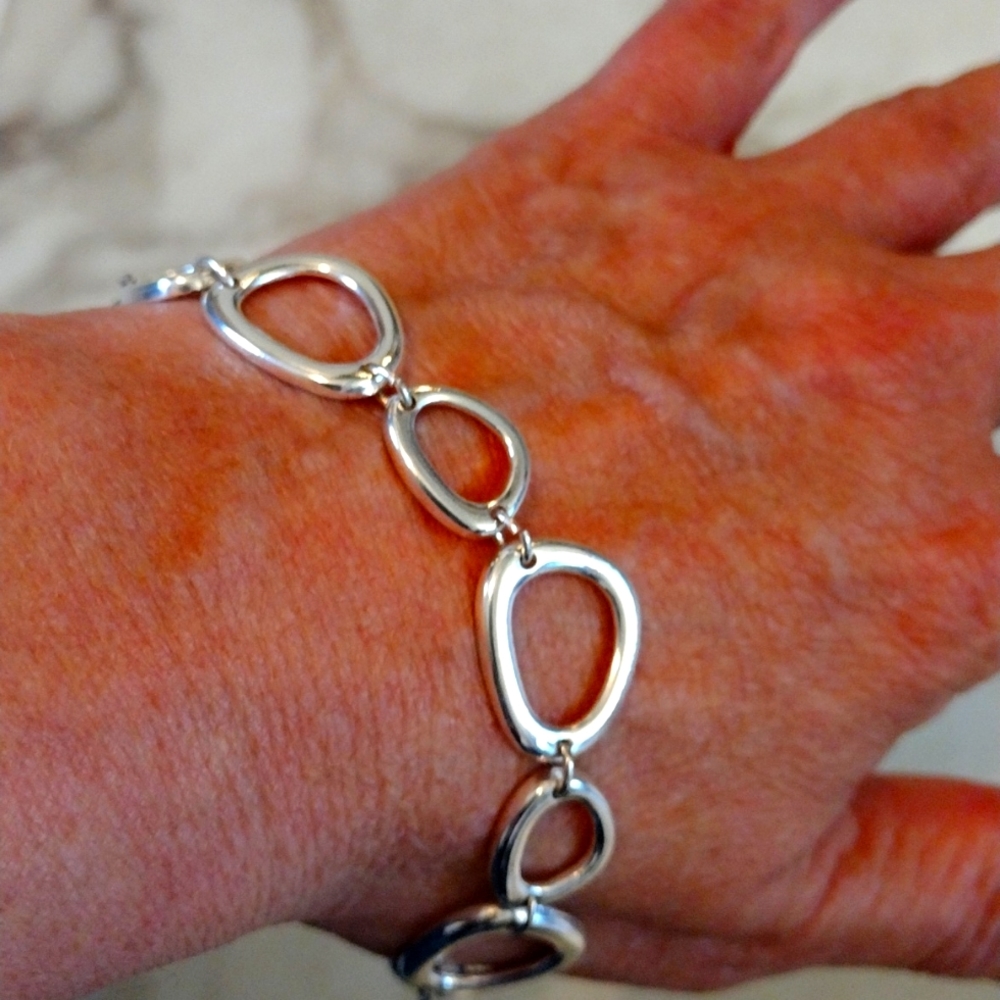 SAQ faux silver linked chain bracelet